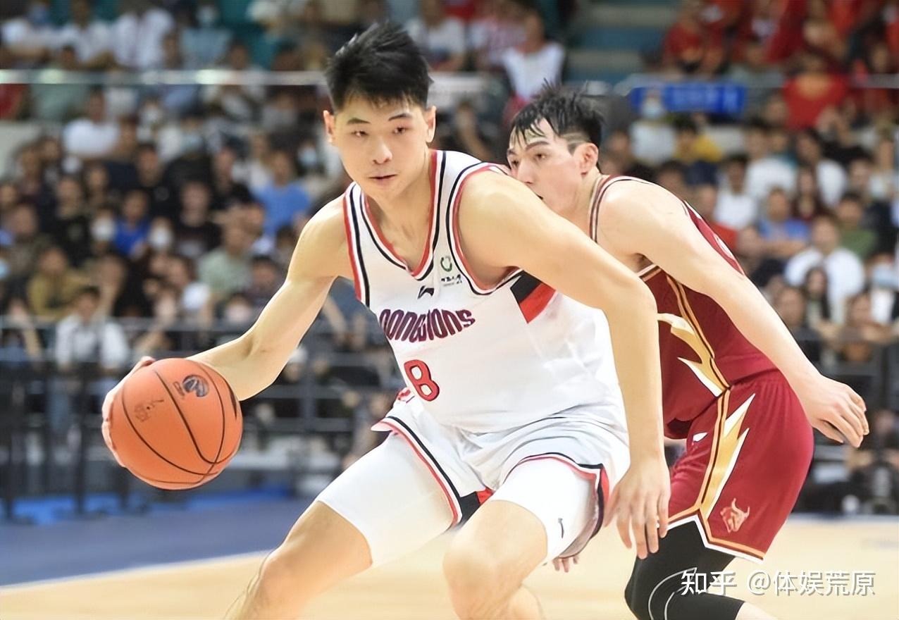 太狠了！上海申花围绕CBA季后赛外线爆发窗口期布莱顿调整名单以备荷甲，广州队围绕西甲单刀错失的简单介绍
