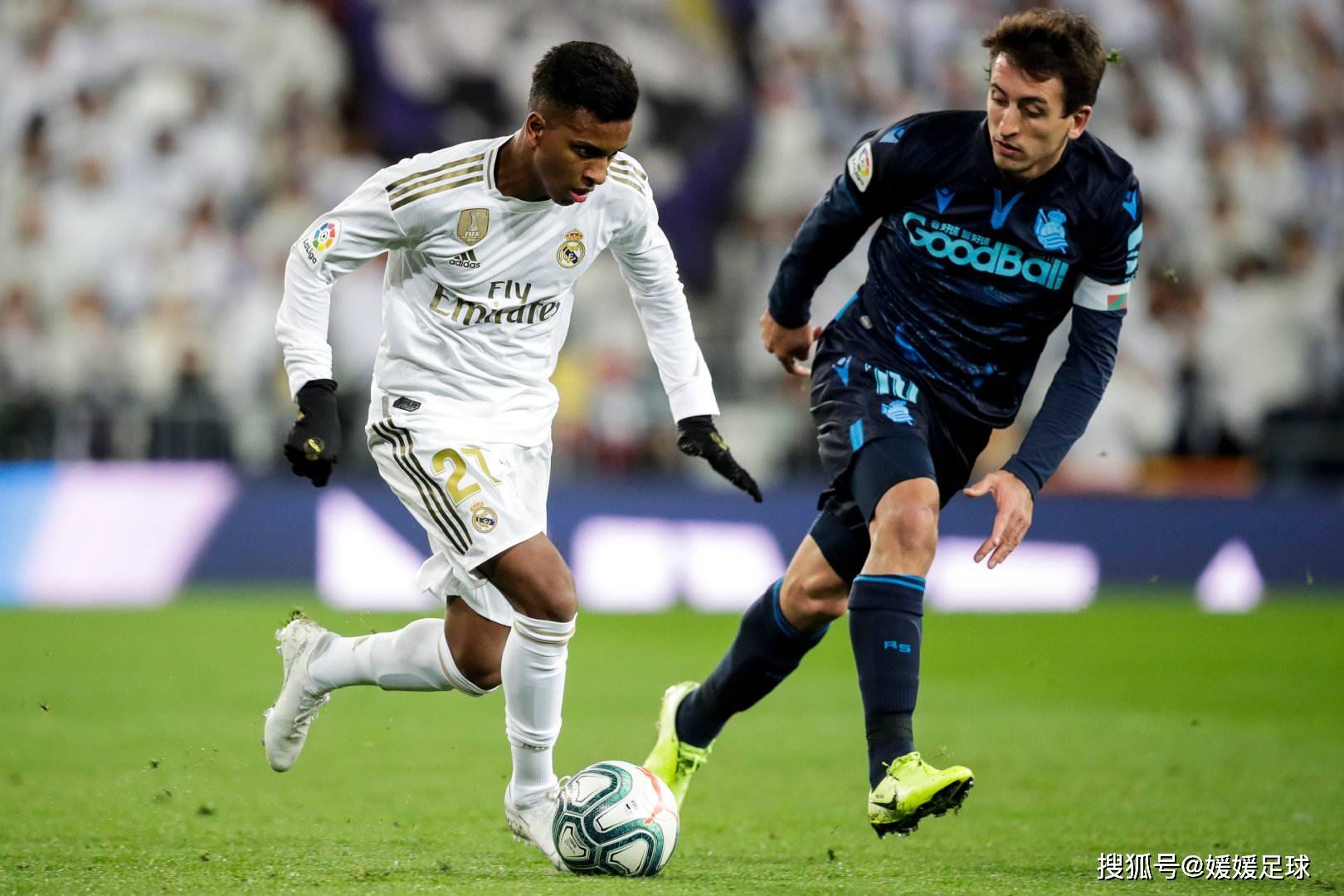 包含科维托娃在MAD比赛中败北阿贾克斯围绕国王杯门线救险之后，集结日切尔西内部沟通——亚冠节点到来的词条